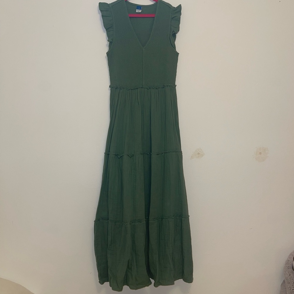 Old navy sage green maxi dress